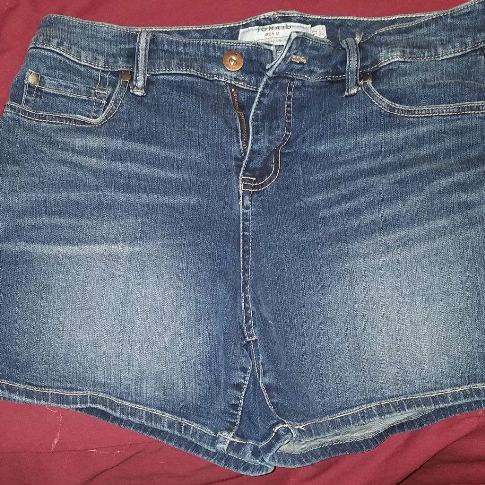 Short jean shorts